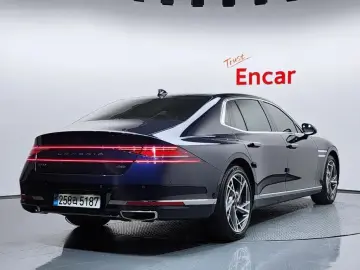 2023 Genesis G90 с пробегом 55 747 км