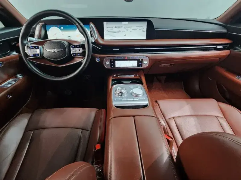 2023 Genesis G90 с пробегом 55 747 км