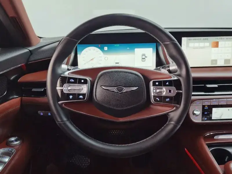 2023 Genesis G90 с пробегом 55 747 км