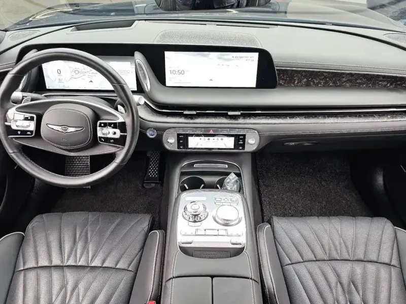 2023 Genesis G90 с пробегом 80 621 км