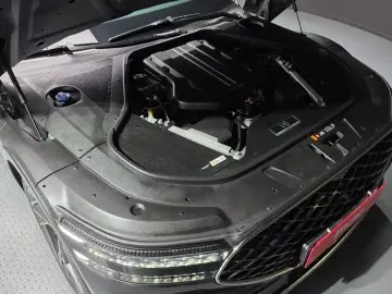 2023 Genesis G90 с пробегом 79 628 км