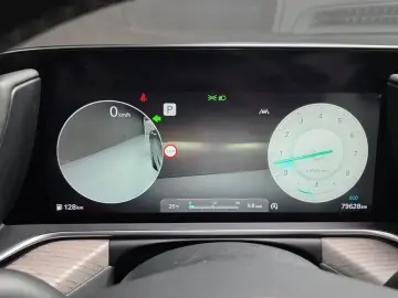 2023 Genesis G90 с пробегом 79 628 км