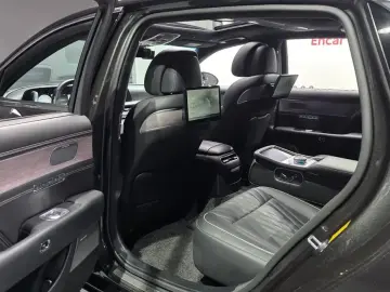 2023 Genesis G90 с пробегом 79 628 км