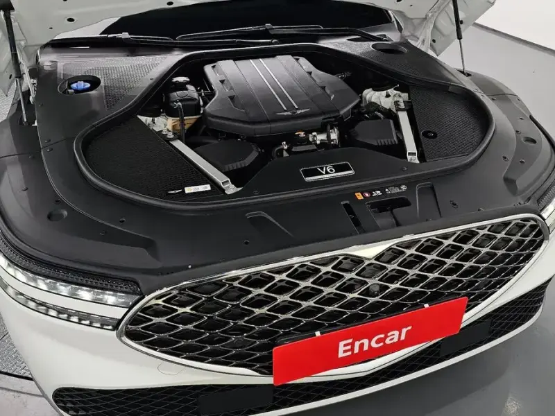 2023 Genesis G90 с пробегом 12 654 км