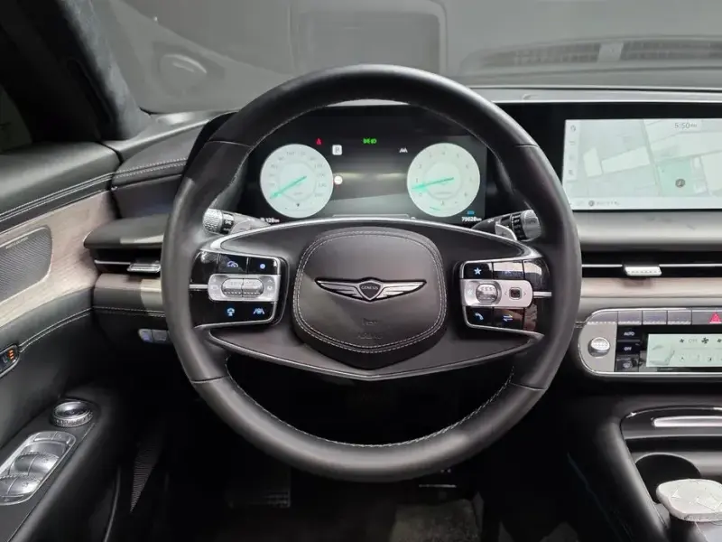2023 Genesis G90 с пробегом 79 628 км