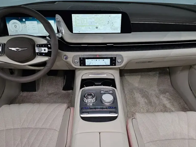 2023 Genesis G90 с пробегом 12 654 км