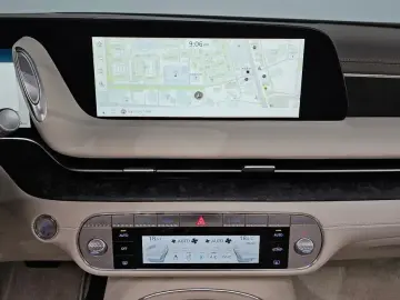 2023 Genesis G90 с пробегом 12 654 км