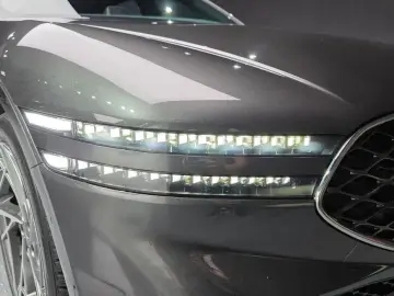 2023 Genesis G90 с пробегом 79 628 км