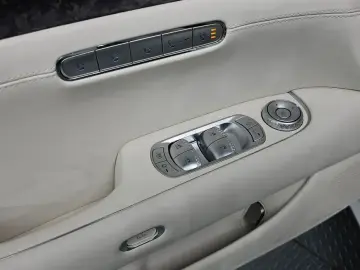 2023 Genesis G90 с пробегом 12 654 км