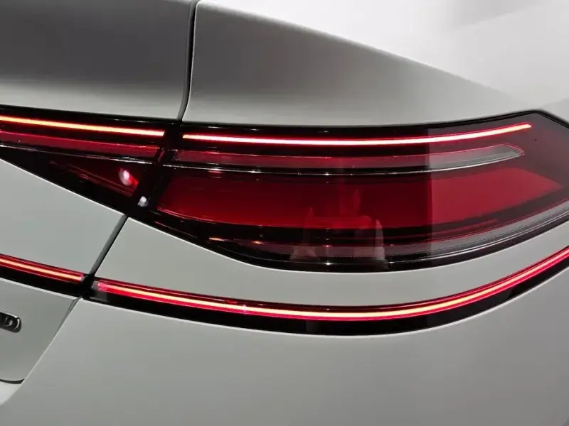 2023 Genesis G90 с пробегом 12 654 км