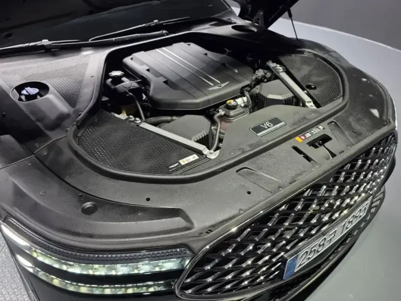 2023 Genesis G90 с пробегом 85 376 км