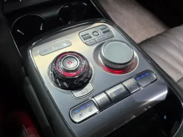 2023 Genesis G90 с пробегом 85 376 км