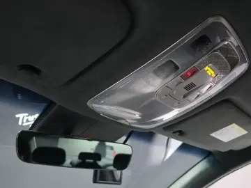 2023 Genesis G90 с пробегом 85 376 км