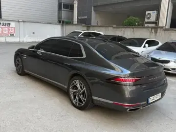 2023 Genesis G90 с пробегом 52 195 км
