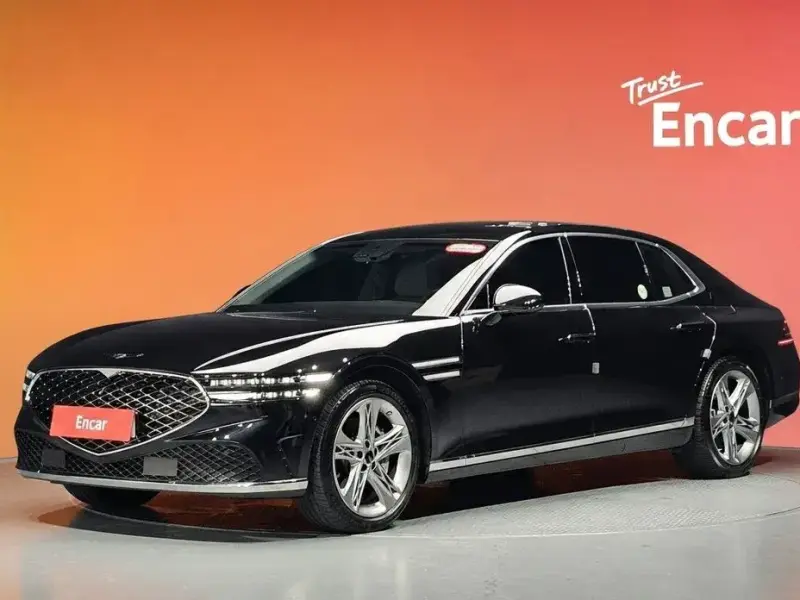 2023 Genesis G90 с пробегом 37 943 км