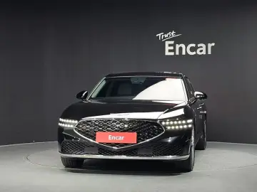 2023 Genesis G90 с пробегом 37 943 км