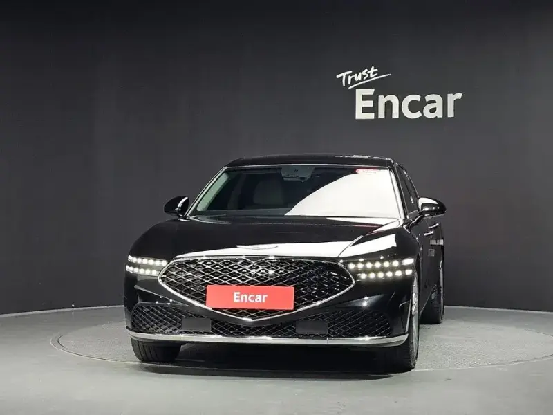 2023 Genesis G90 с пробегом 37 943 км