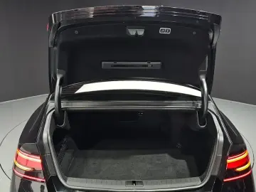 2023 Genesis G90 с пробегом 37 943 км