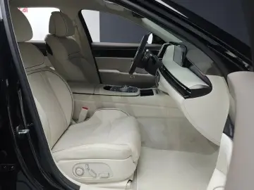 2023 Genesis G90 с пробегом 37 943 км
