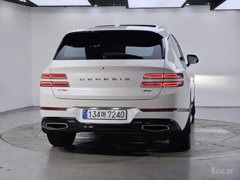 2023 Genesis GV80 с пробегом 42 657 км