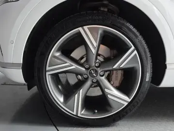 2023 Genesis GV80 с пробегом 33 993 км
