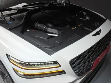 2023 Genesis GV80 с пробегом 33 993 км