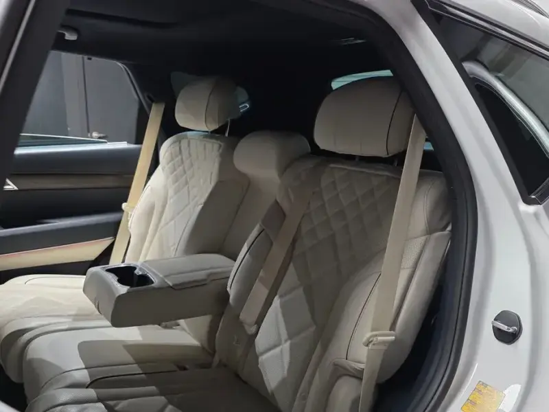 2023 Genesis GV80 с пробегом 33 993 км