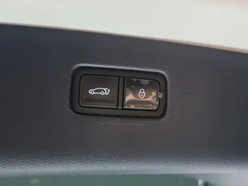 2023 Genesis GV80 с пробегом 33 993 км