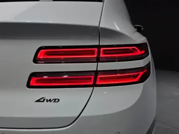 2023 Genesis GV80 с пробегом 33 993 км
