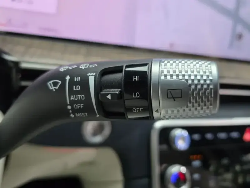 2023 Genesis GV80 с пробегом 33 993 км