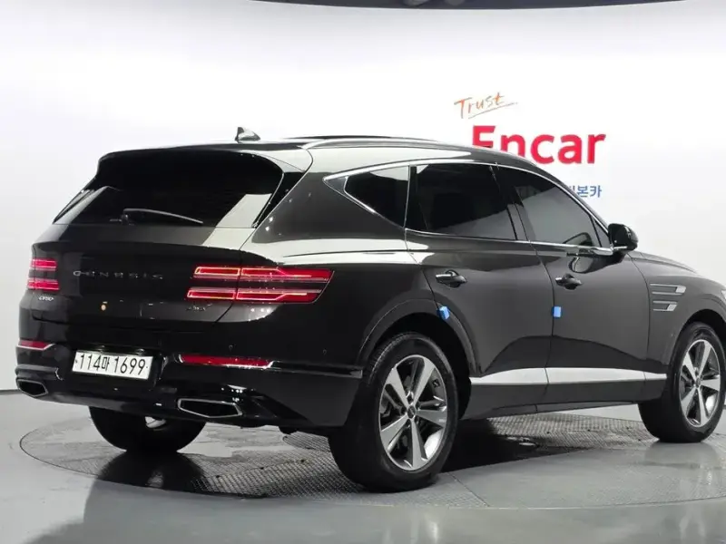 2023 Genesis GV80 с пробегом 54 477 км