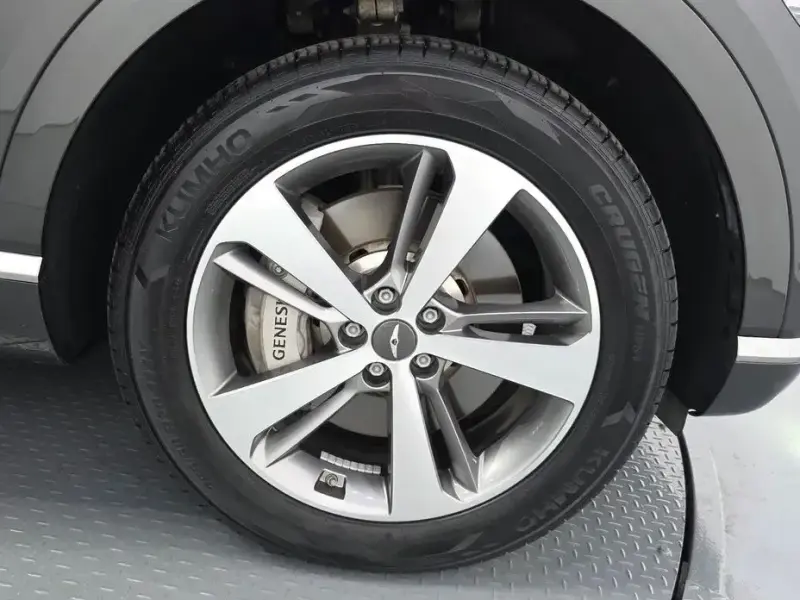 2023 Genesis GV80 с пробегом 54 477 км