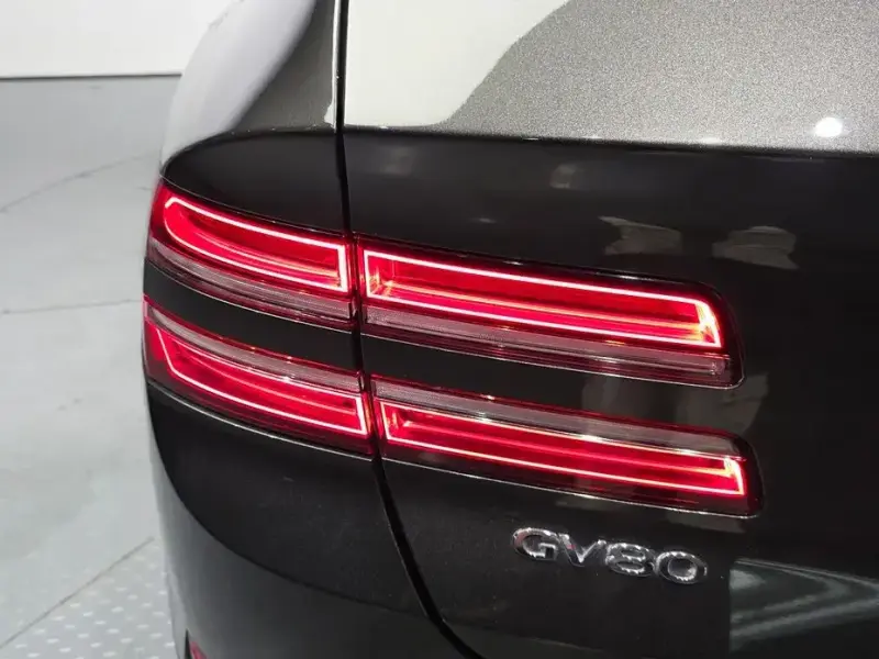 2023 Genesis GV80 с пробегом 54 477 км