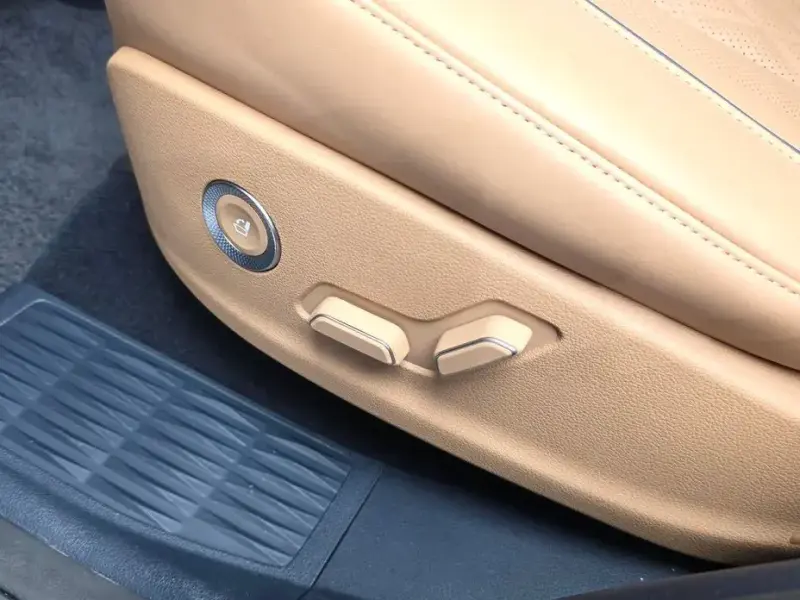 2023 Genesis GV80 с пробегом 54 477 км
