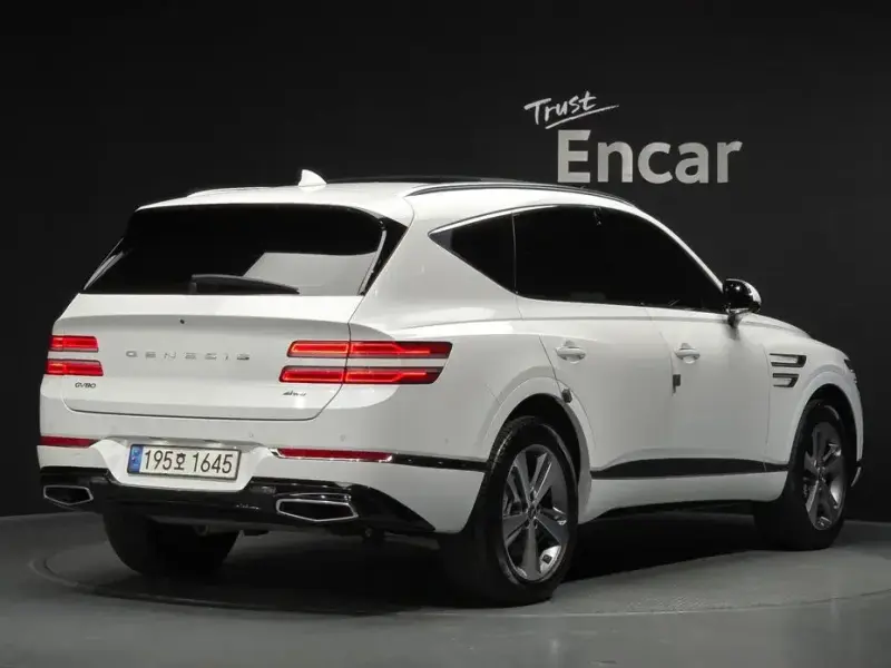 2023 Genesis GV80 с пробегом 46 456 км