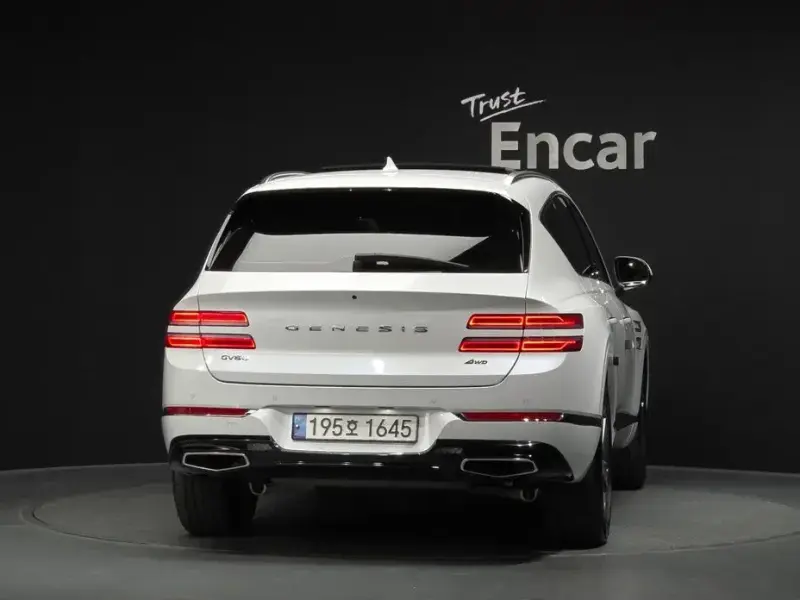 2023 Genesis GV80 с пробегом 46 456 км