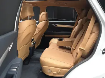2023 Genesis GV80 с пробегом 46 456 км