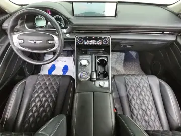 2023 Genesis GV80 с пробегом 45 919 км