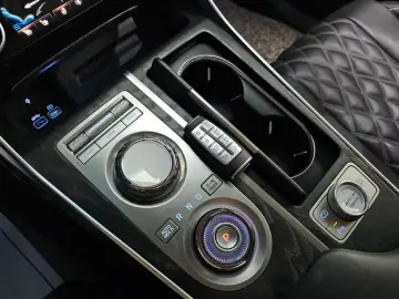2023 Genesis GV80 с пробегом 45 919 км