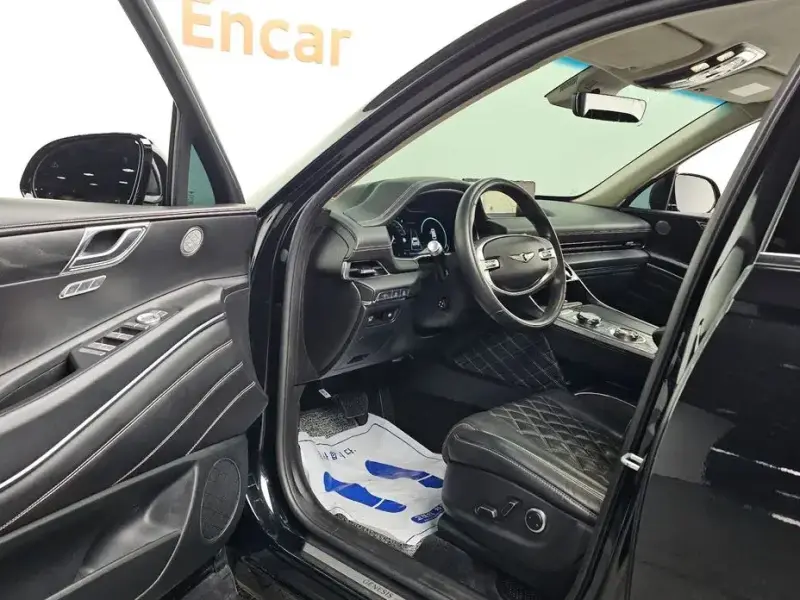 2023 Genesis GV80 с пробегом 45 919 км