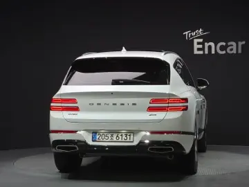 2023 Genesis GV80 с пробегом 26 863 км