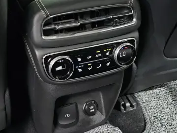 2023 Genesis GV80 с пробегом 45 919 км