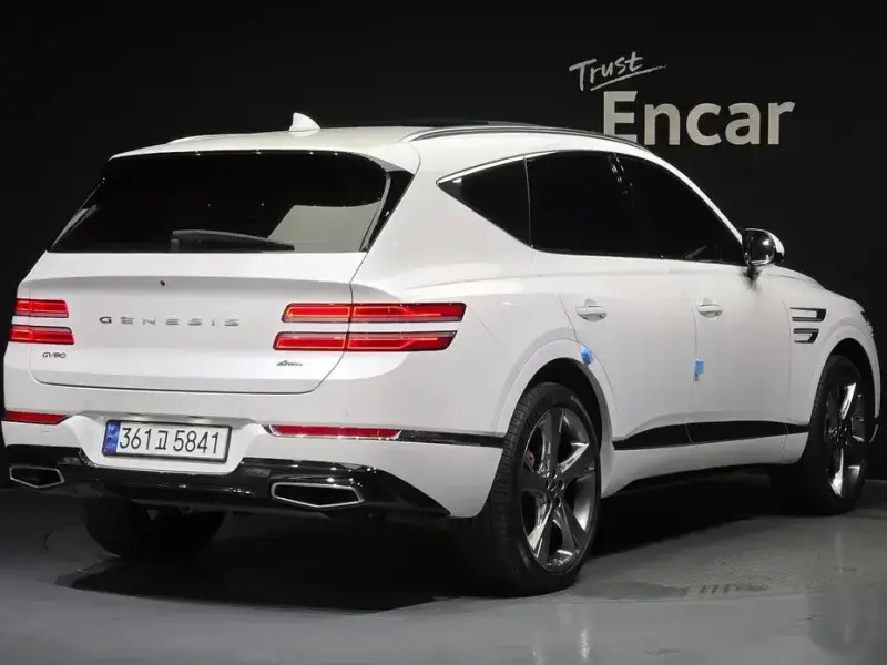 2023 Genesis GV80 с пробегом 56 682 км