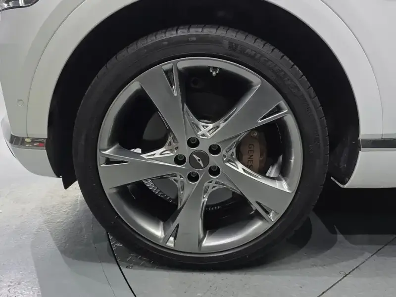 2023 Genesis GV80 с пробегом 56 682 км