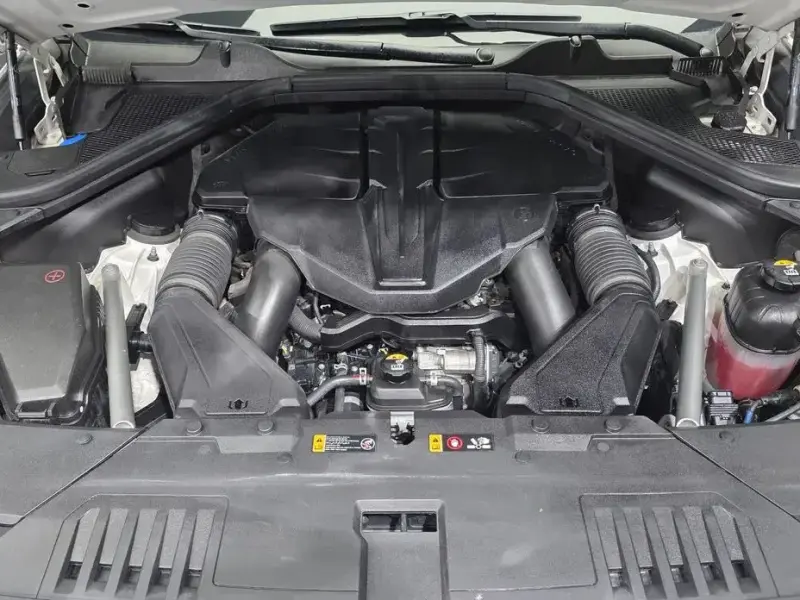 2023 Genesis GV80 с пробегом 56 682 км