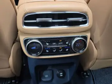2023 Genesis GV80 с пробегом 26 863 км
