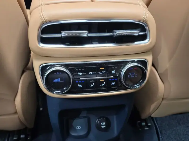 2023 Genesis GV80 с пробегом 26 863 км