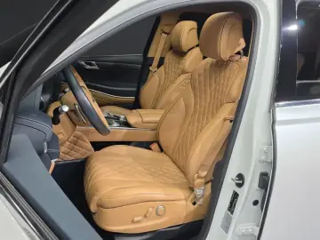 2023 Genesis GV80 с пробегом 56 682 км