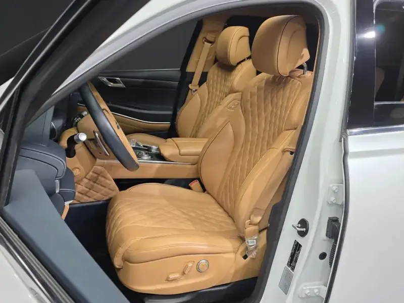 2023 Genesis GV80 с пробегом 56 682 км