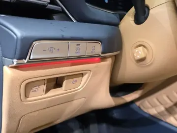 2023 Genesis GV80 с пробегом 56 682 км